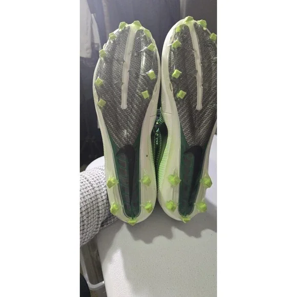 Nike Vapor Untouchable Pro Men's Size‎ 16 Green/White Football Cleats
